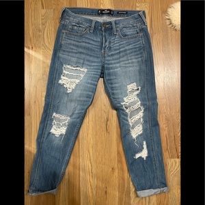 Low rise boyfriend jeans